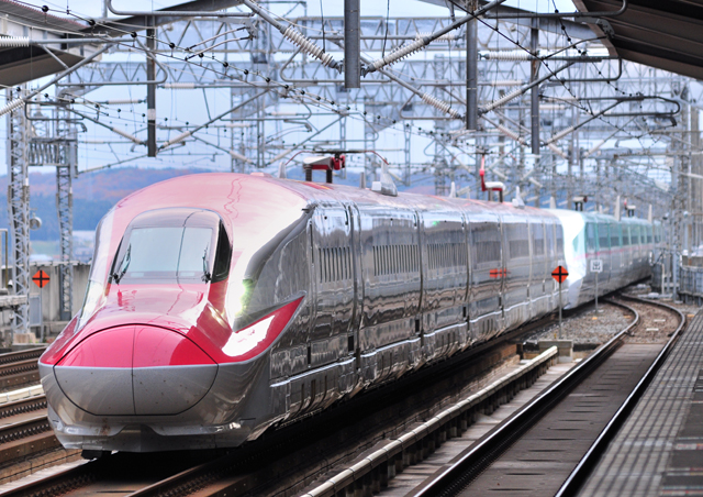 ShinkansenE6_Bild02